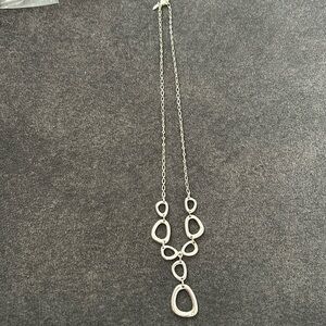 SAQ Silver‎ Tone Necklace Vintage Avon Brand